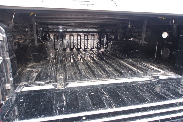 Used 2022 Nissan Frontier SV w/ Technology Package image 9