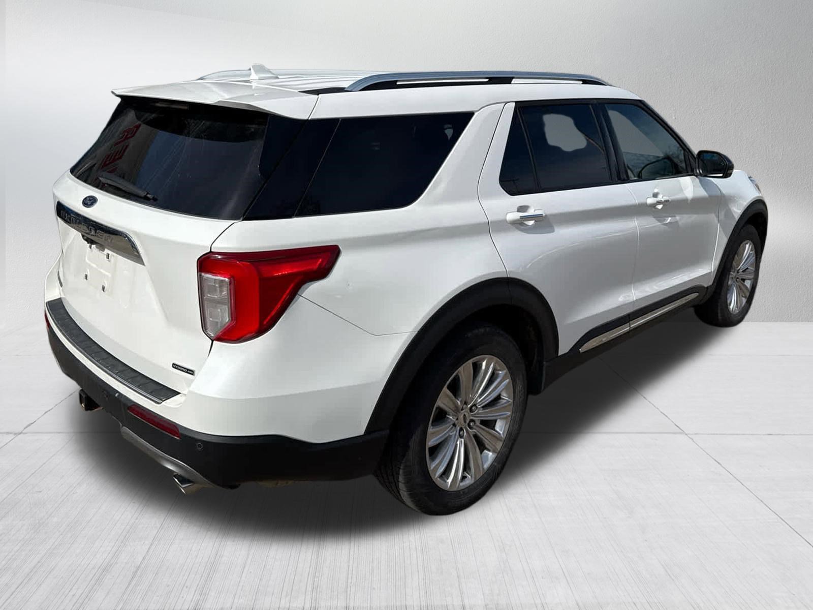 Certified 2021 Ford Explorer Limited w/ Hybrid Equipment Group 310A image 7