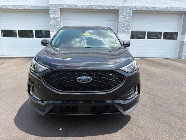 Certified 2024 Ford Edge ST-Line AWD/4WD image 9
