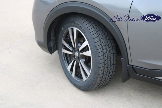 Used 2020 Nissan Kicks SR image 9