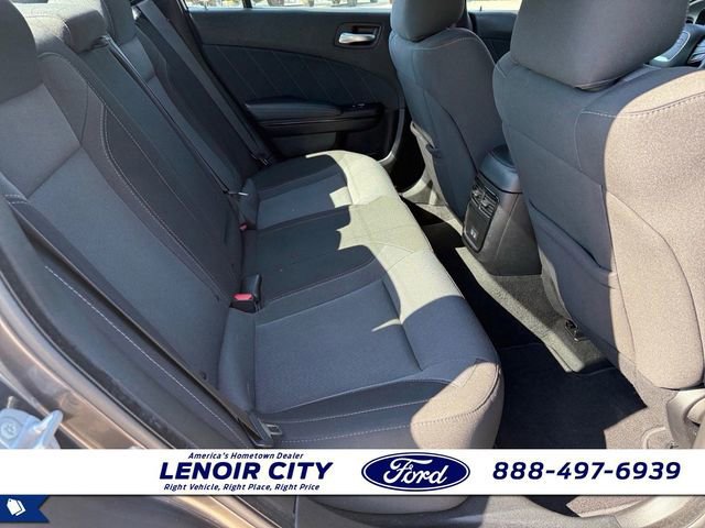Used 2022 Dodge Charger SXT w/ Blacktop Package image 12
