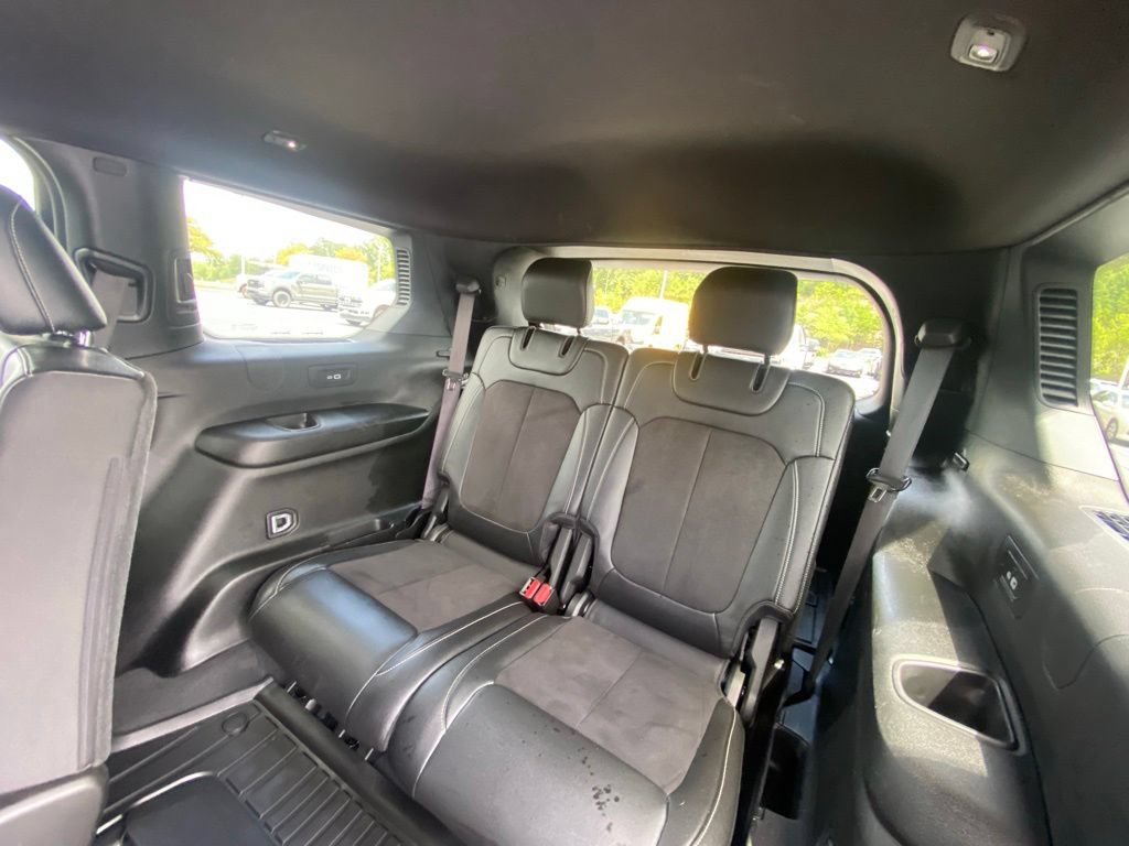 Used 2024 Jeep Grand Cherokee L Altitude AWD/4WD image 25