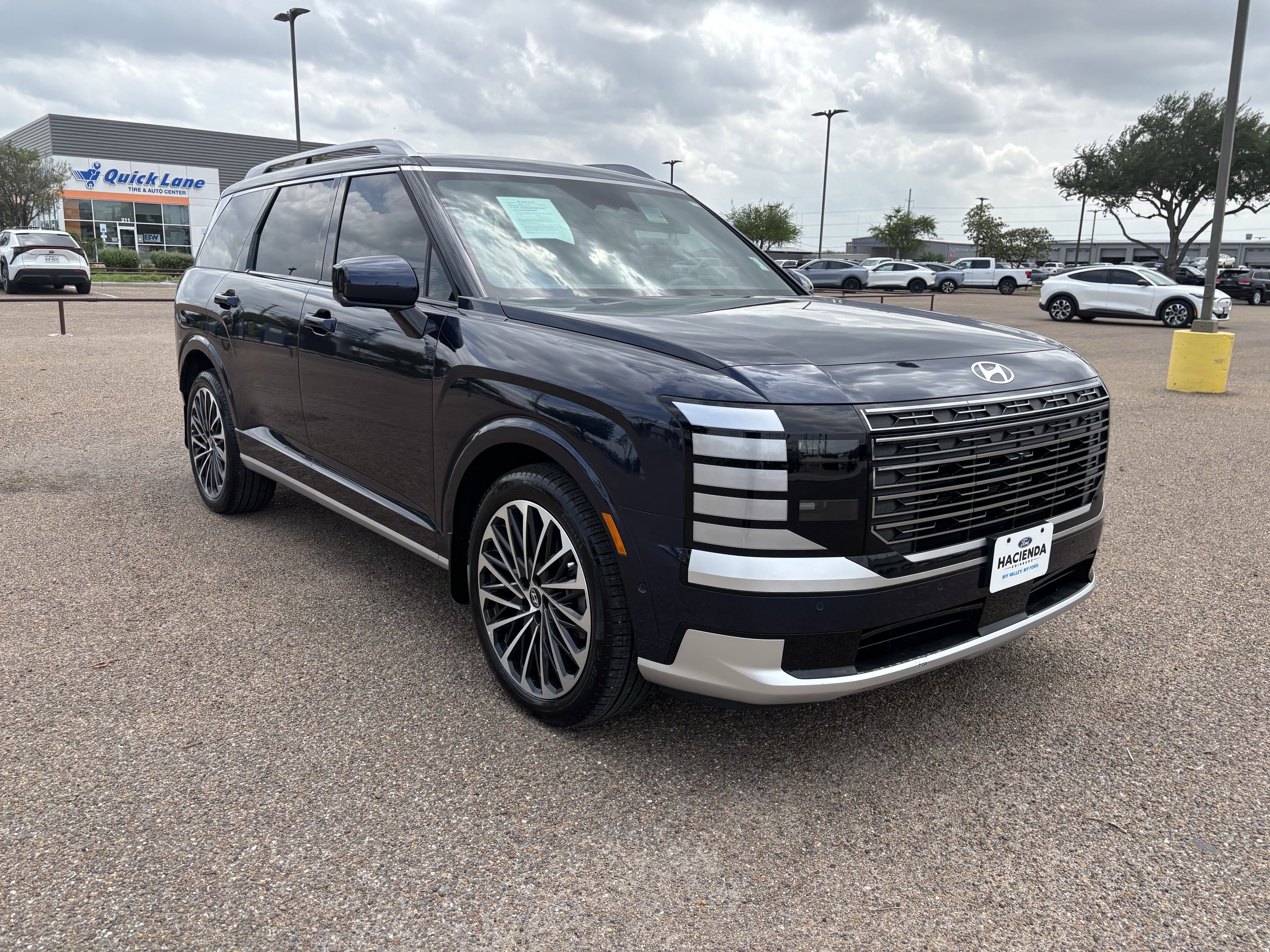 Used 2026 Hyundai Palisade Calligraphy FWD image 9