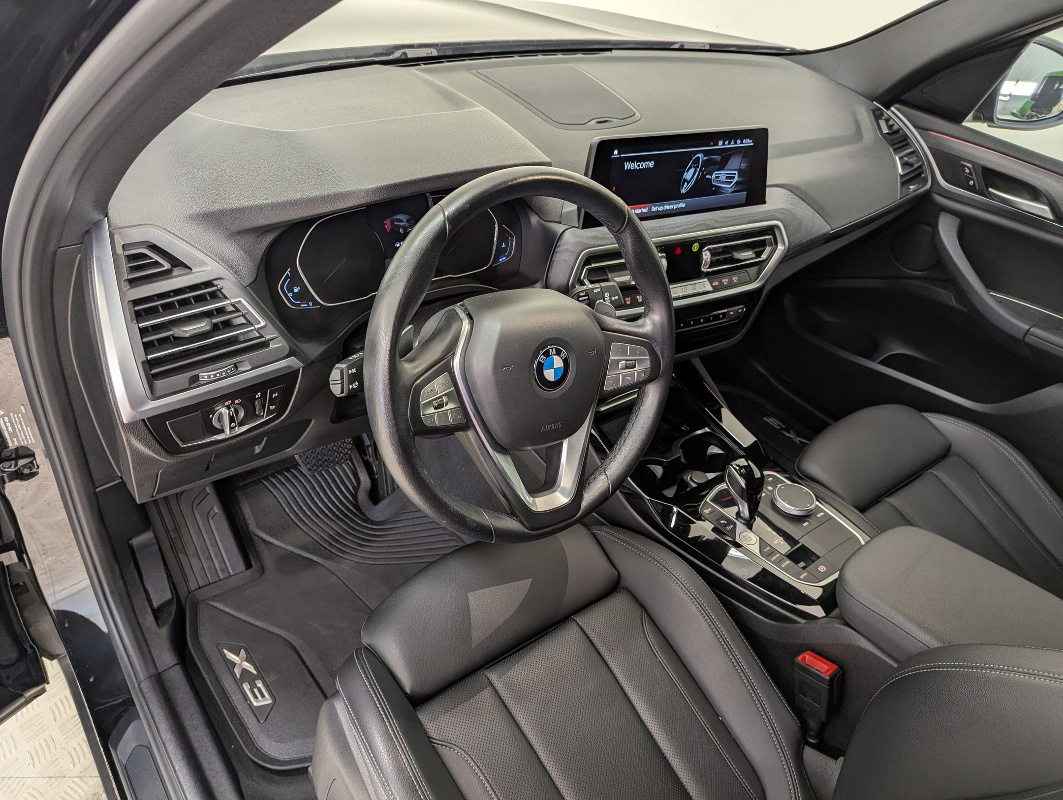 Used 2022 BMW X3 sDrive30i w/ Convenience Package image 4