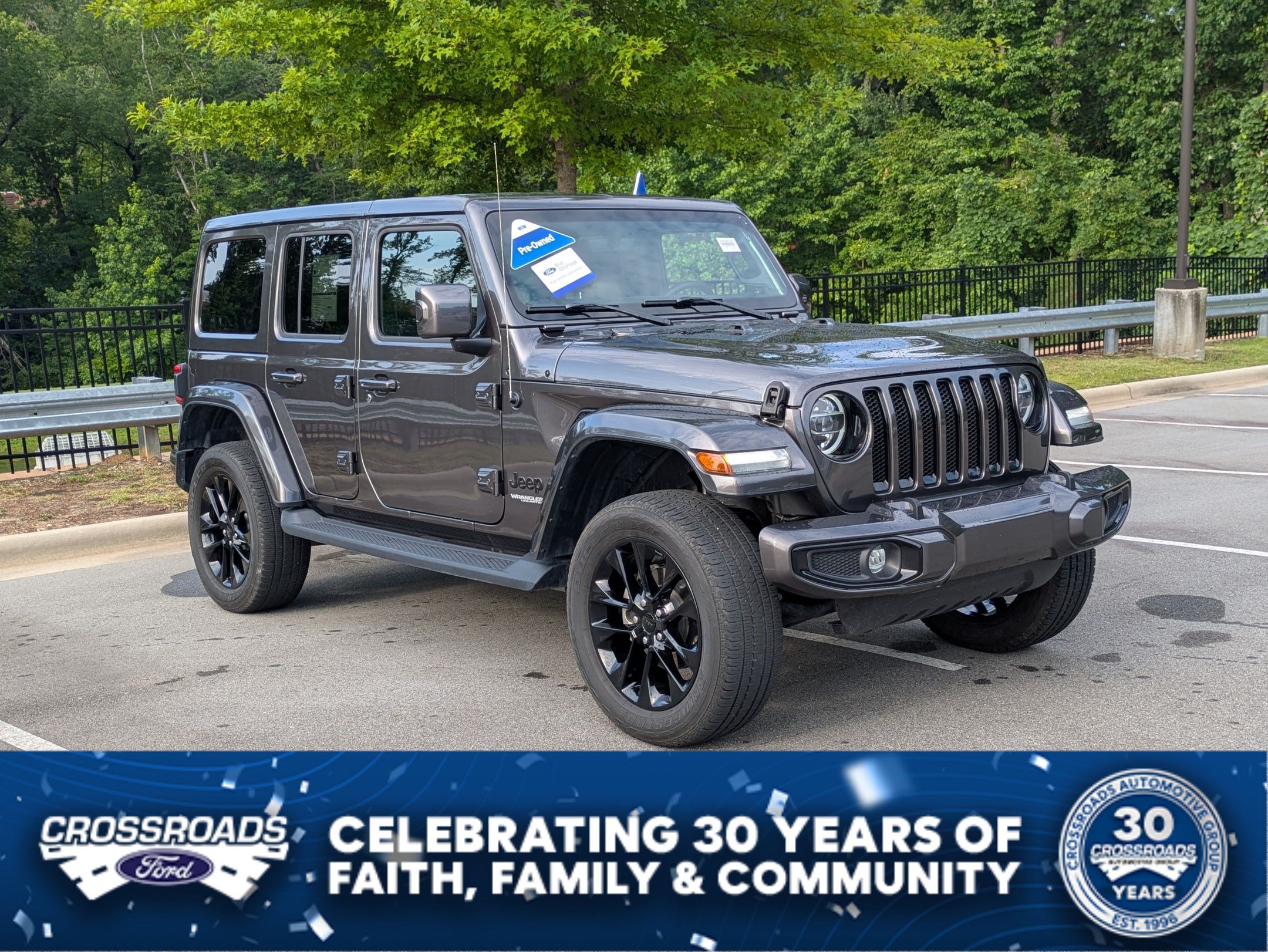 Used 2021 Jeep Wrangler Unlimited Sahara AWD/4WD image 1