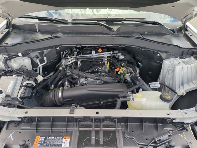 Certified 2025 Ford Explorer Active RWD image 23