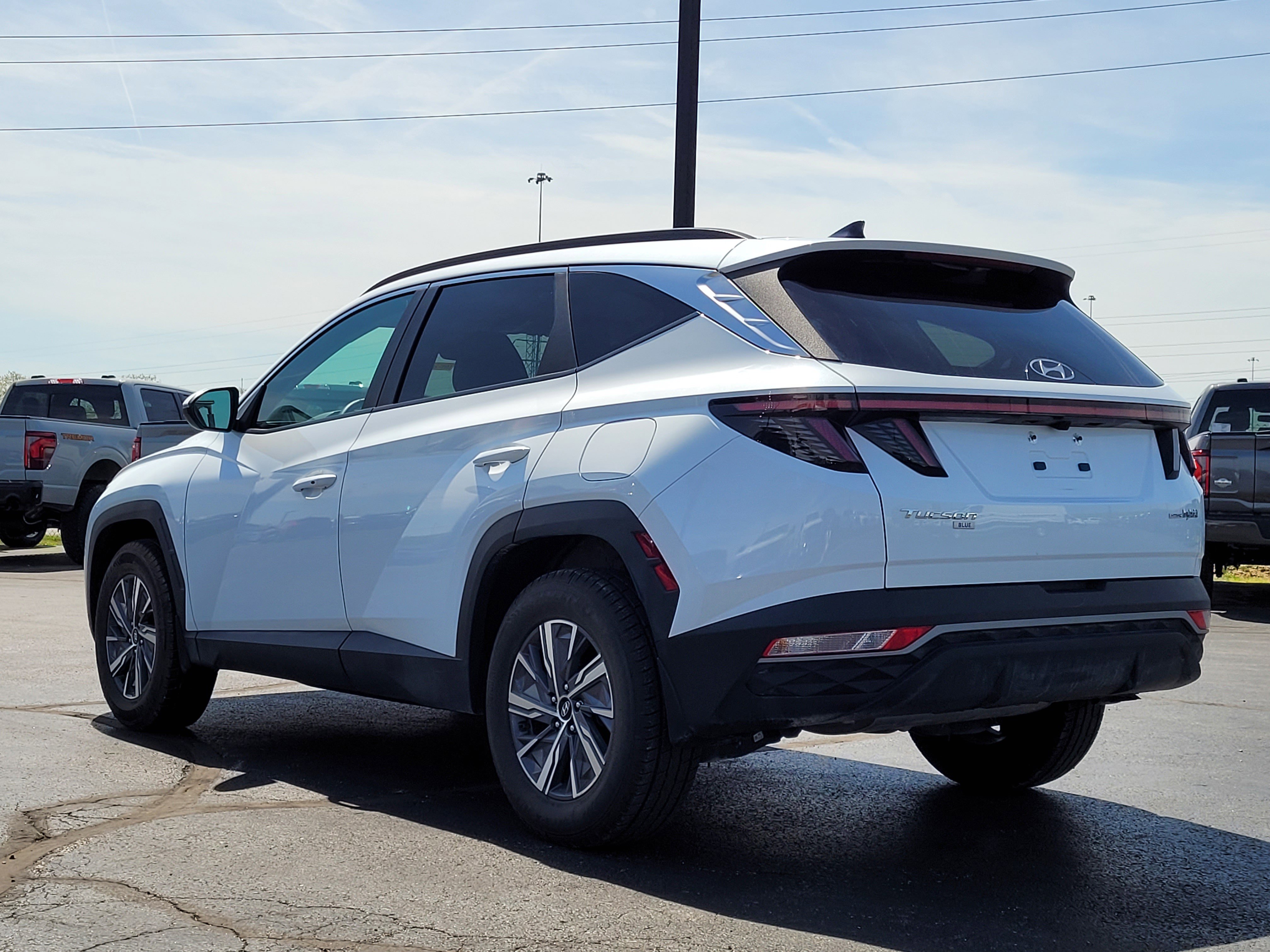 Used 2022 Hyundai Tucson Blue AWD/4WD image 6