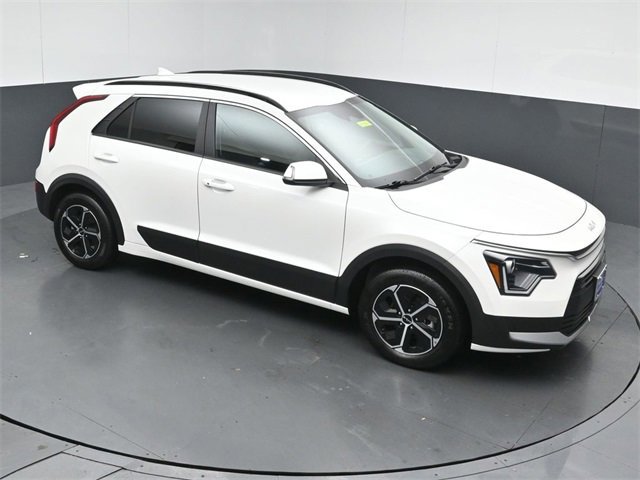 Used 2024 Kia Niro EX image 23