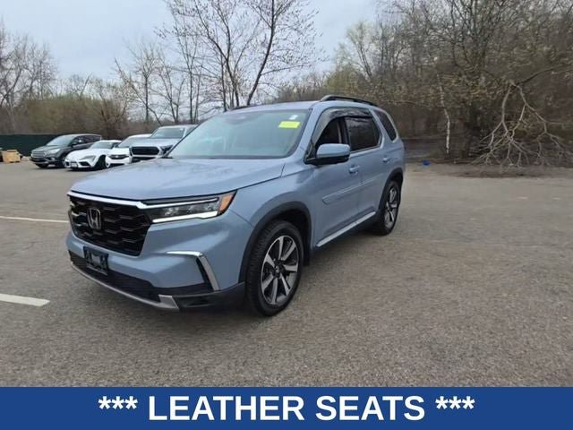Used 2023 Honda Pilot Elite image 3