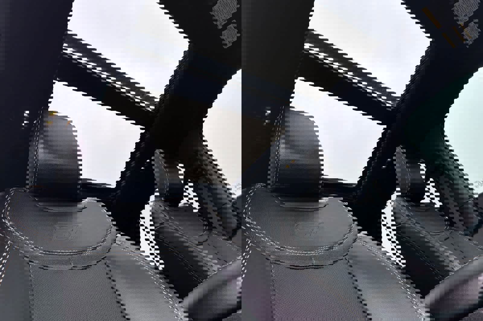 Certified 2023 Ford Explorer ST w/ Equipment Group 401A image 18