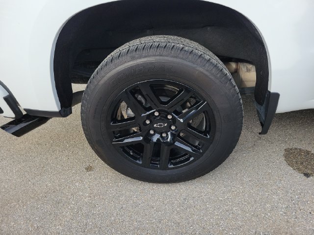 Used 2026 Chevrolet Silverado 1500 Custom RWD image 12