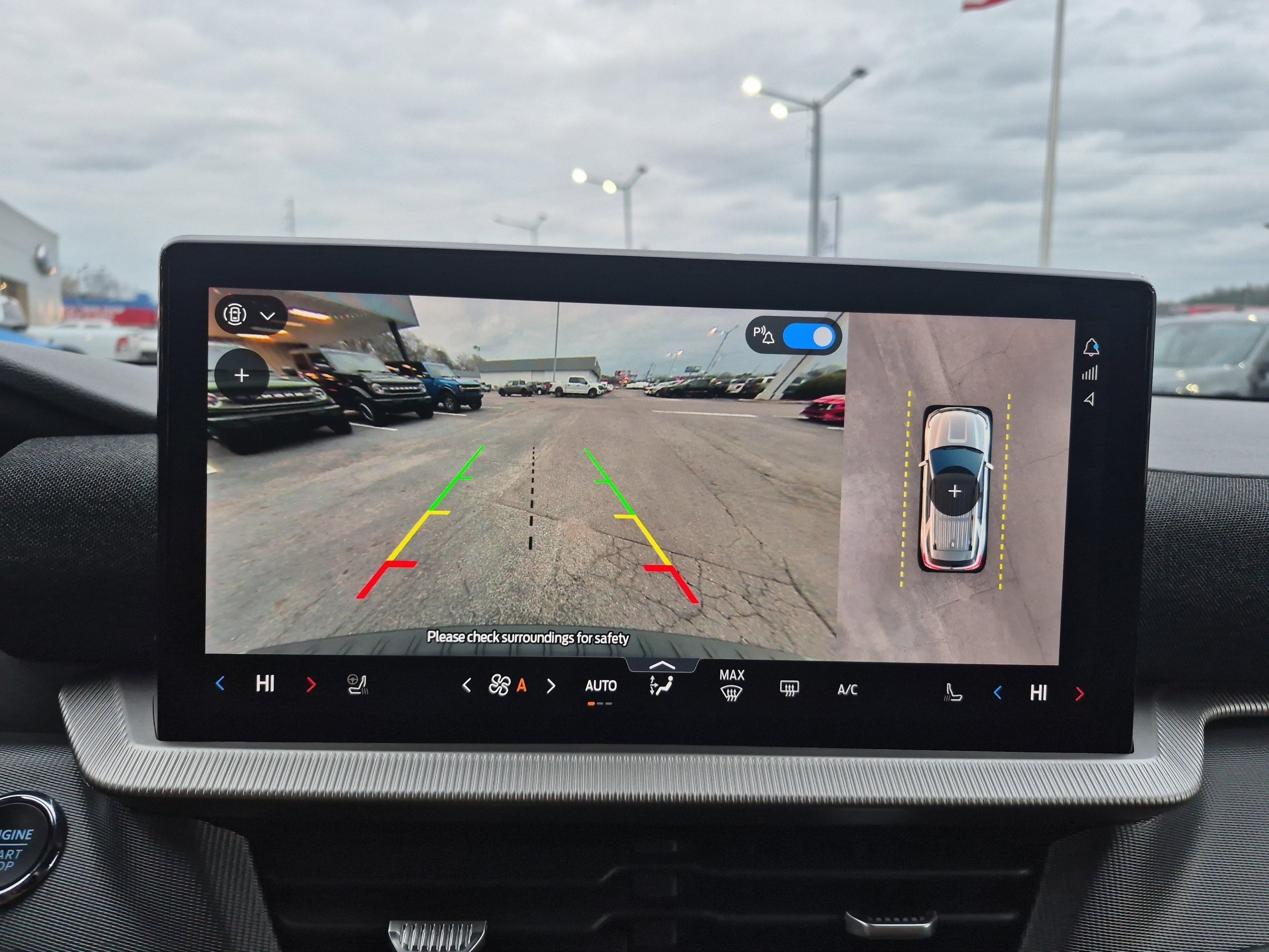 Certified 2025 Ford Explorer ST-Line image 40