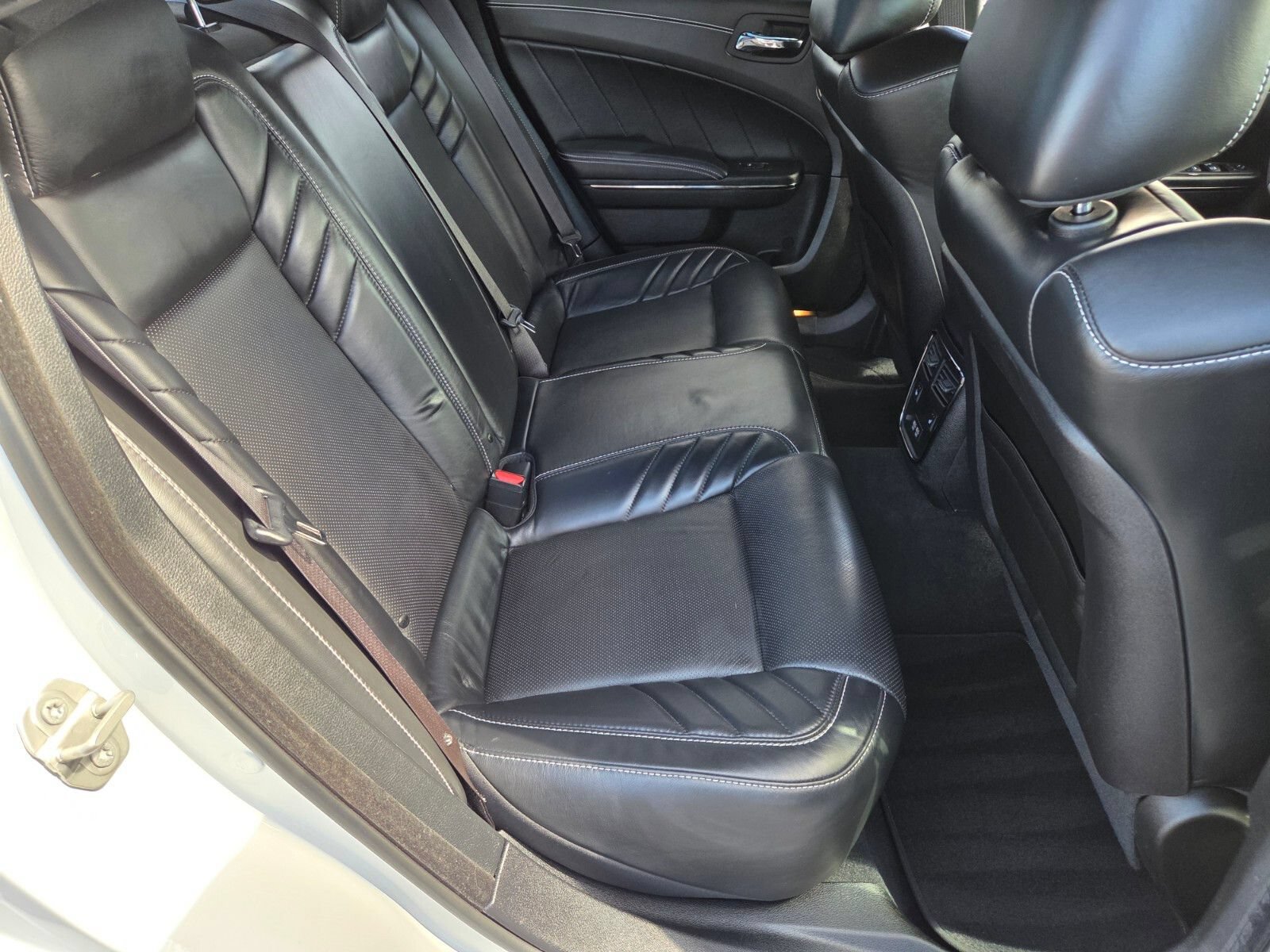 Used 2023 Dodge Charger SRT Hellcat w/ Harman/Kardon Audio Group RWD image 15