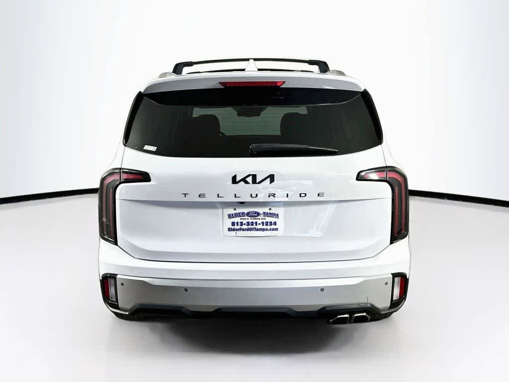 Used 2024 Kia Telluride EX w/ EX Captain's Chair Package FWD image 5