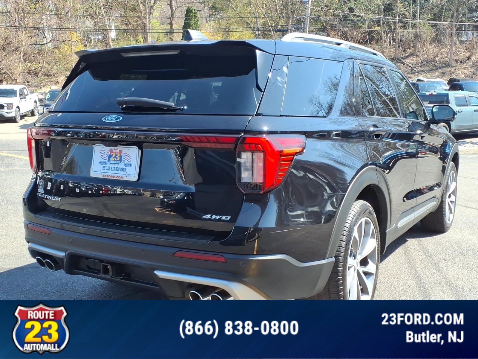 Certified 2025 Ford Explorer Platinum w/ Ultimate Package AWD/4WD image 5