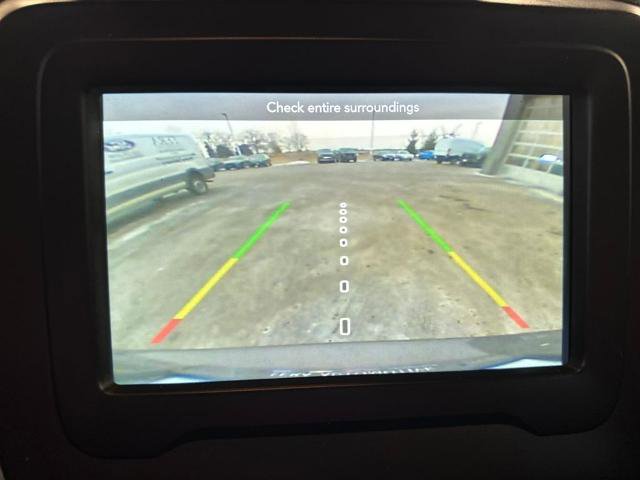 Used 2019 Jeep Renegade Latitude w/ Cold Weather Group image 13