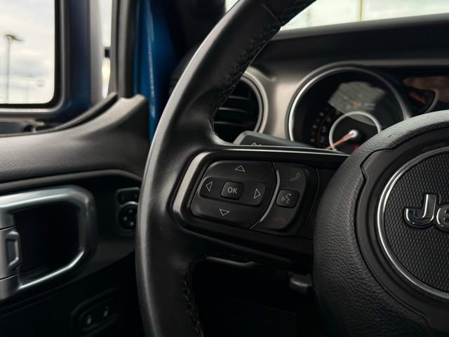 Used 2022 Jeep Gladiator Sport AWD/4WD image 9