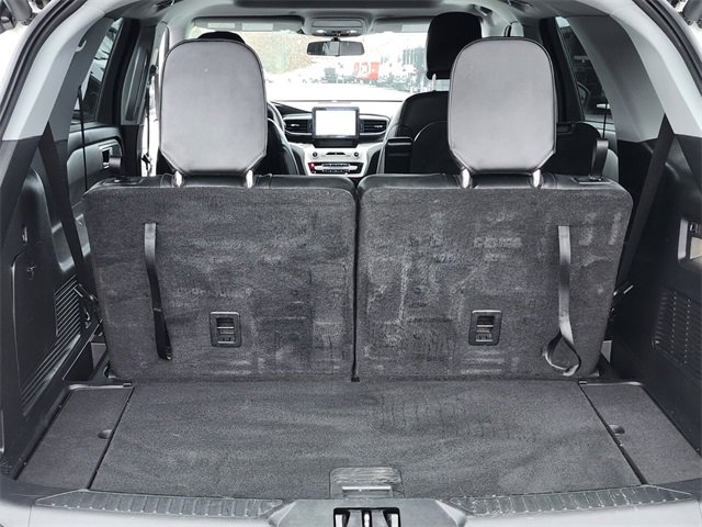 Certified 2022 Ford Explorer XLT w/ Equipment Group 202A image 33