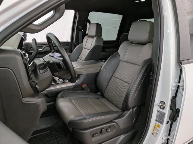 Used 2026 Chevrolet Silverado 2500 ZR2 AWD/4WD image 14