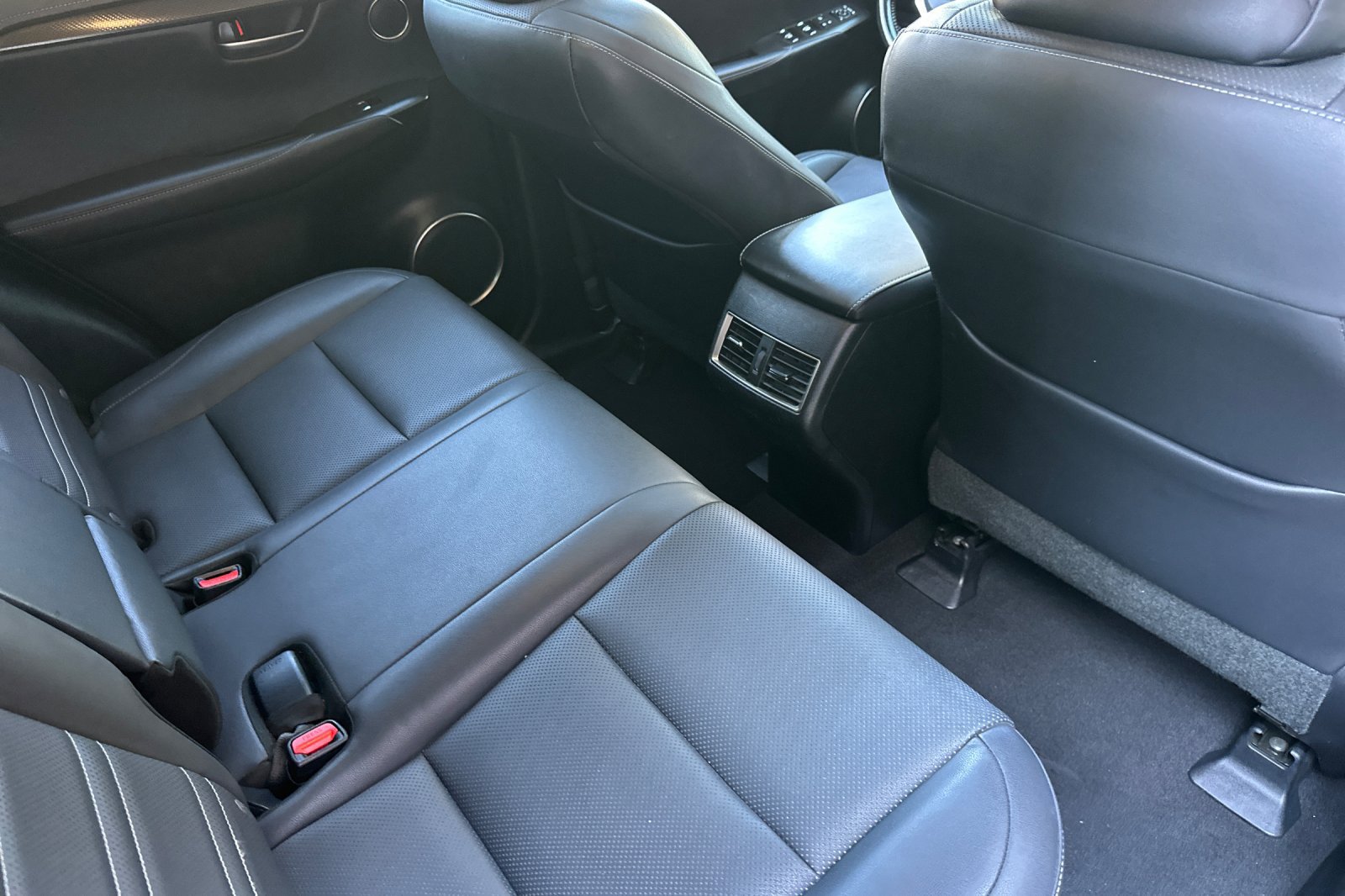 Used 2018 Lexus NX 300h AWD w/ Comfort Package image 18