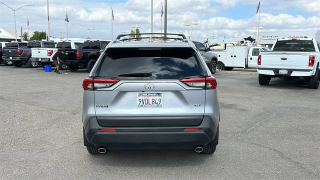 Used 2025 Toyota RAV4 XLE FWD image 4