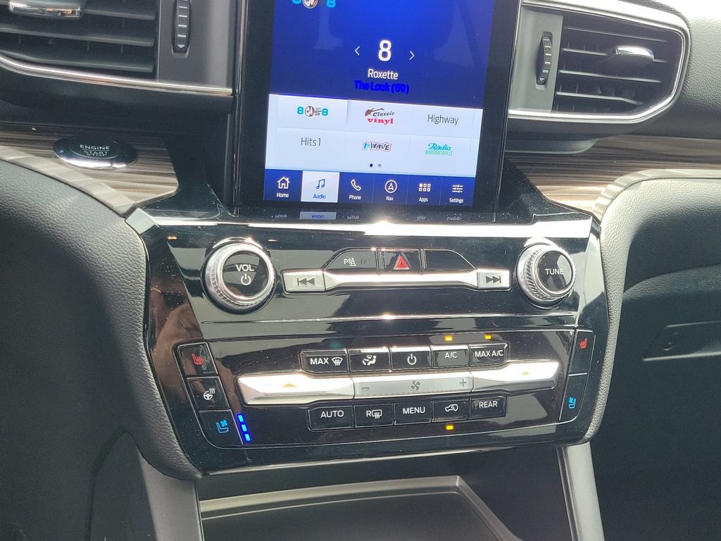 Certified 2024 Ford Explorer Limited w/ Limited Technology Package AWD/4WD image 28