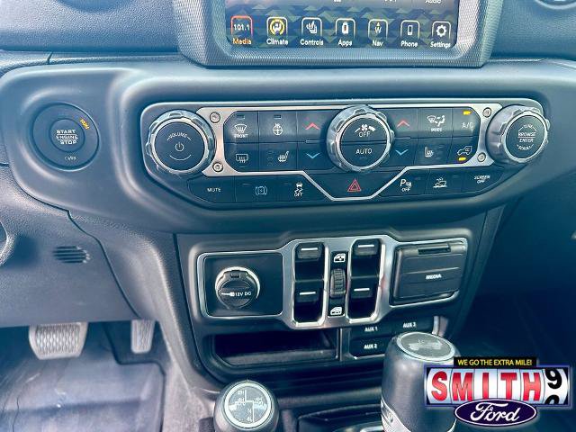 Used 2021 Jeep Wrangler Unlimited Sahara AWD/4WD image 38