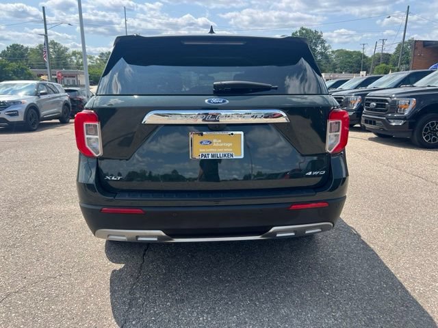 Certified 2023 Ford Explorer XLT w/ Equipment Group 202A AWD/4WD image 5