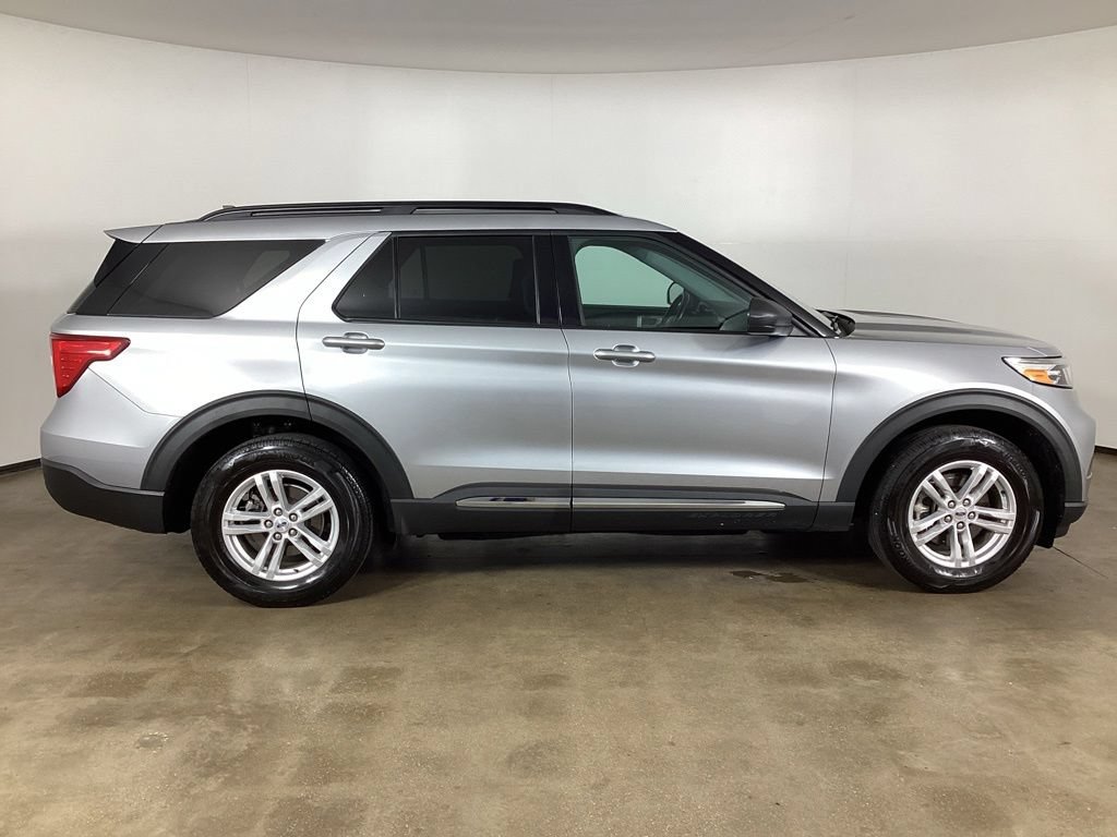 Certified 2022 Ford Explorer XLT AWD/4WD image 5