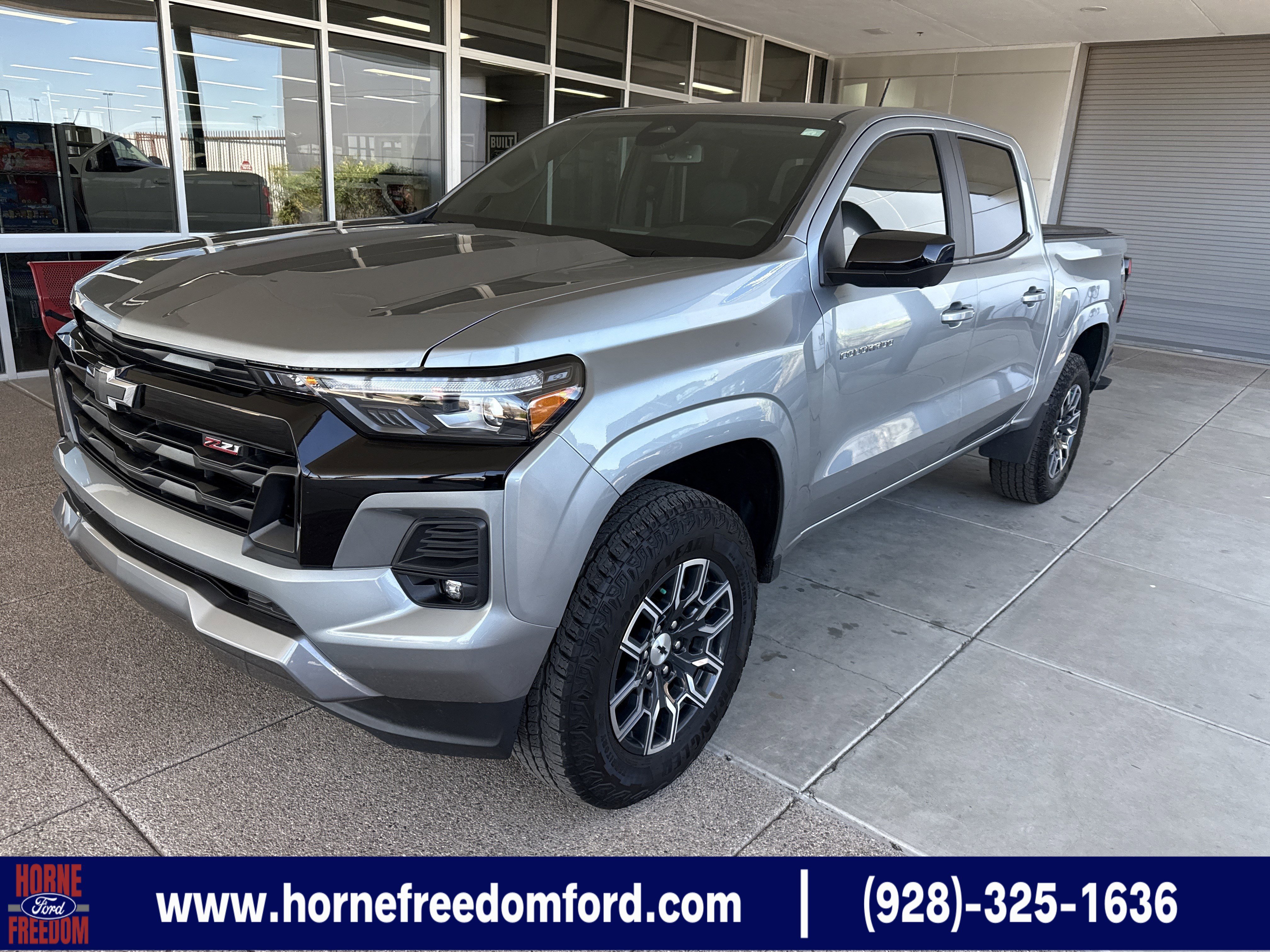 Used 2024 Chevrolet Colorado Z71 w/ Z71 Convenience Package 2 AWD/4WD image 1