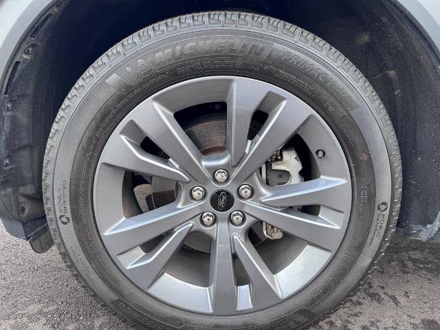 Certified 2023 Ford Explorer XLT w/ Equipment Group 202A image 9