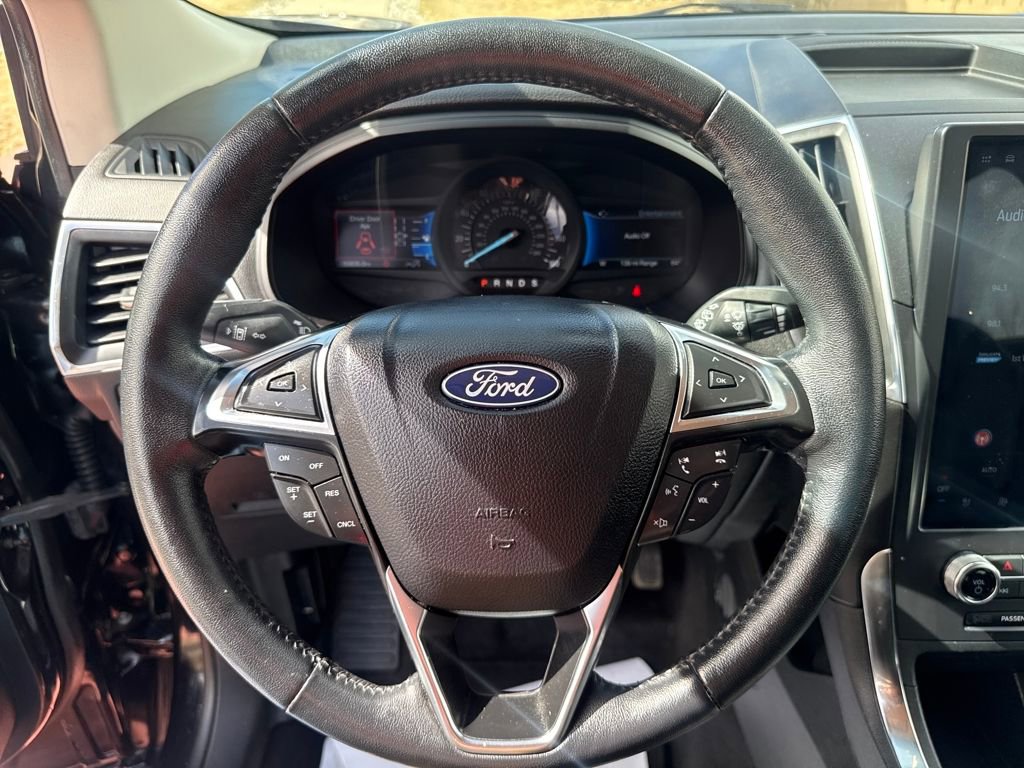 Certified 2024 Ford Edge Titanium AWD/4WD image 17