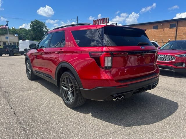 Certified 2025 Ford Explorer ST AWD/4WD image 6