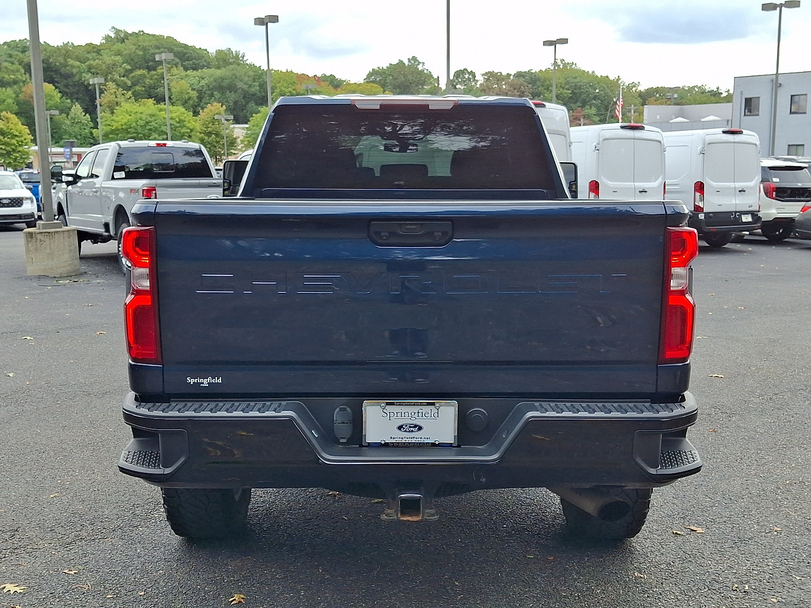 Used 2021 Chevrolet Silverado 2500 Custom w/ Custom Value Package AWD/4WD image 5