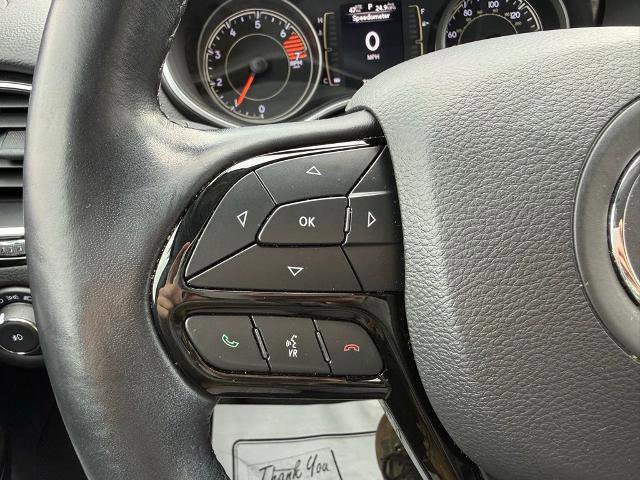 Used 2021 Jeep Cherokee Latitude Plus AWD/4WD image 16