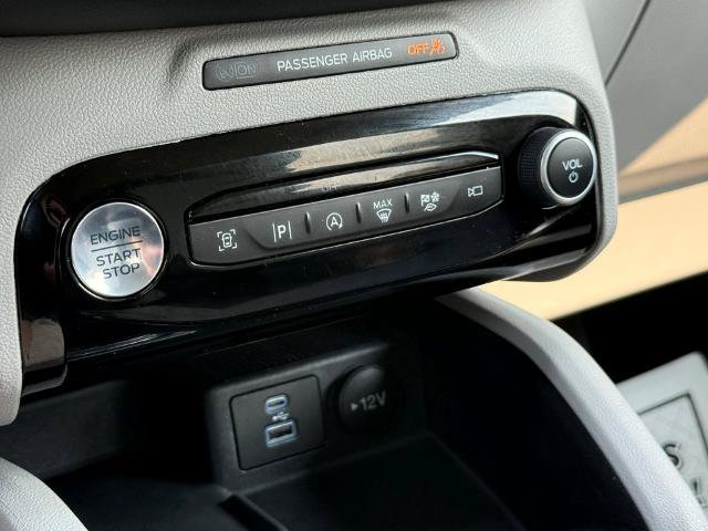 Certified 2023 Ford Escape Platinum w/ Premium Technology Package AWD/4WD image 34