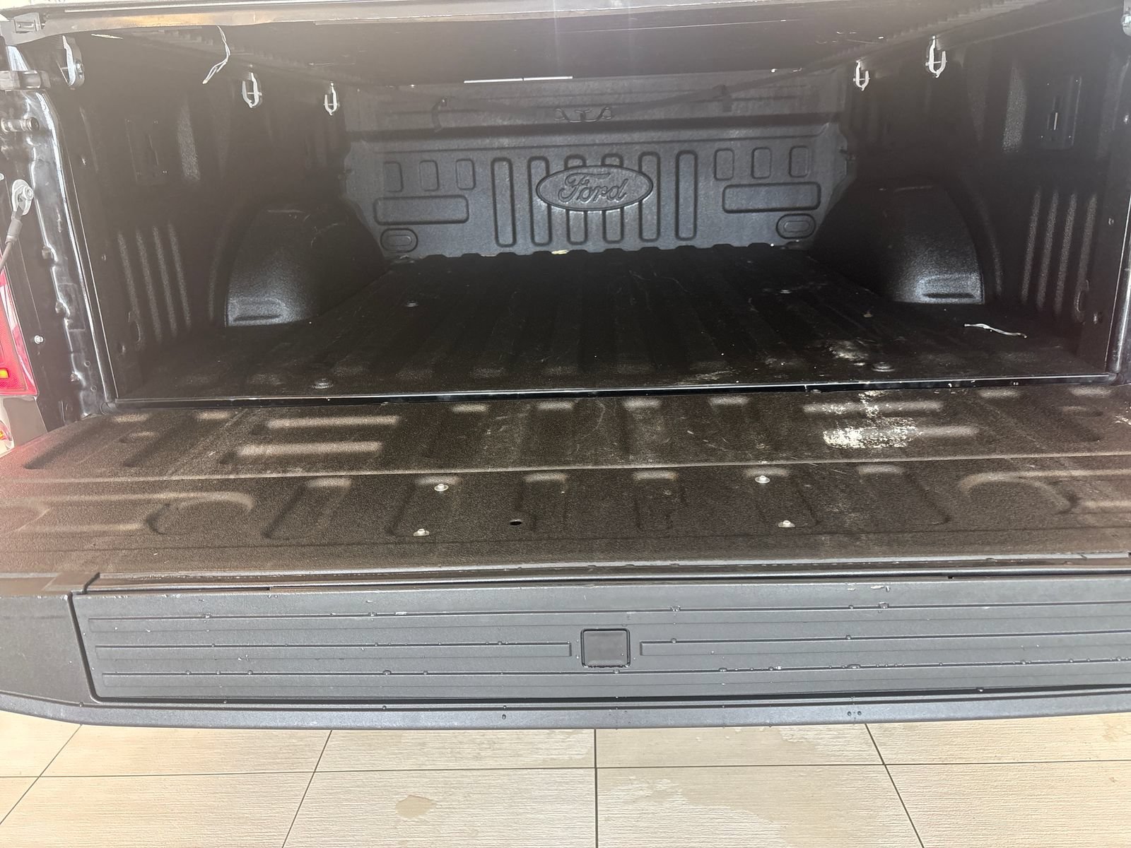 Certified 2018 Ford F150 Raptor w/ Equipment Group 802A Luxury AWD/4WD image 9