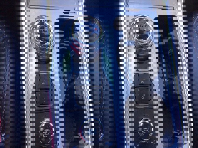 Certified 2022 Ford Explorer XLT w/ Equipment Group 202A image 17