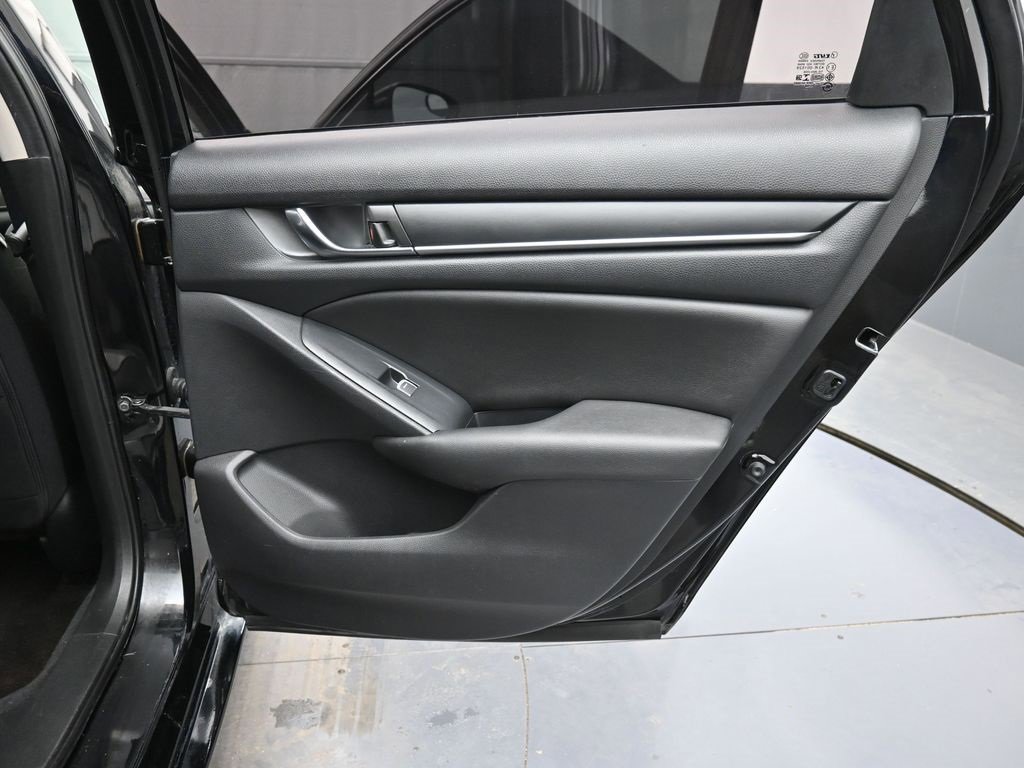 Used 2019 Honda Accord LX image 21
