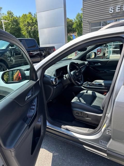 Used 2025 Chevrolet Equinox LT w/ Convenience Package II AWD/4WD image 16