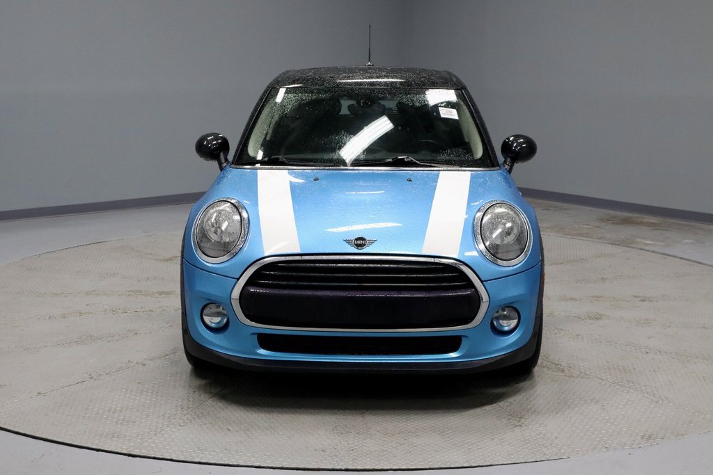 Used 2019 MINI Cooper 4-Door Hardtop w/ Signature Upholstery Package image 6