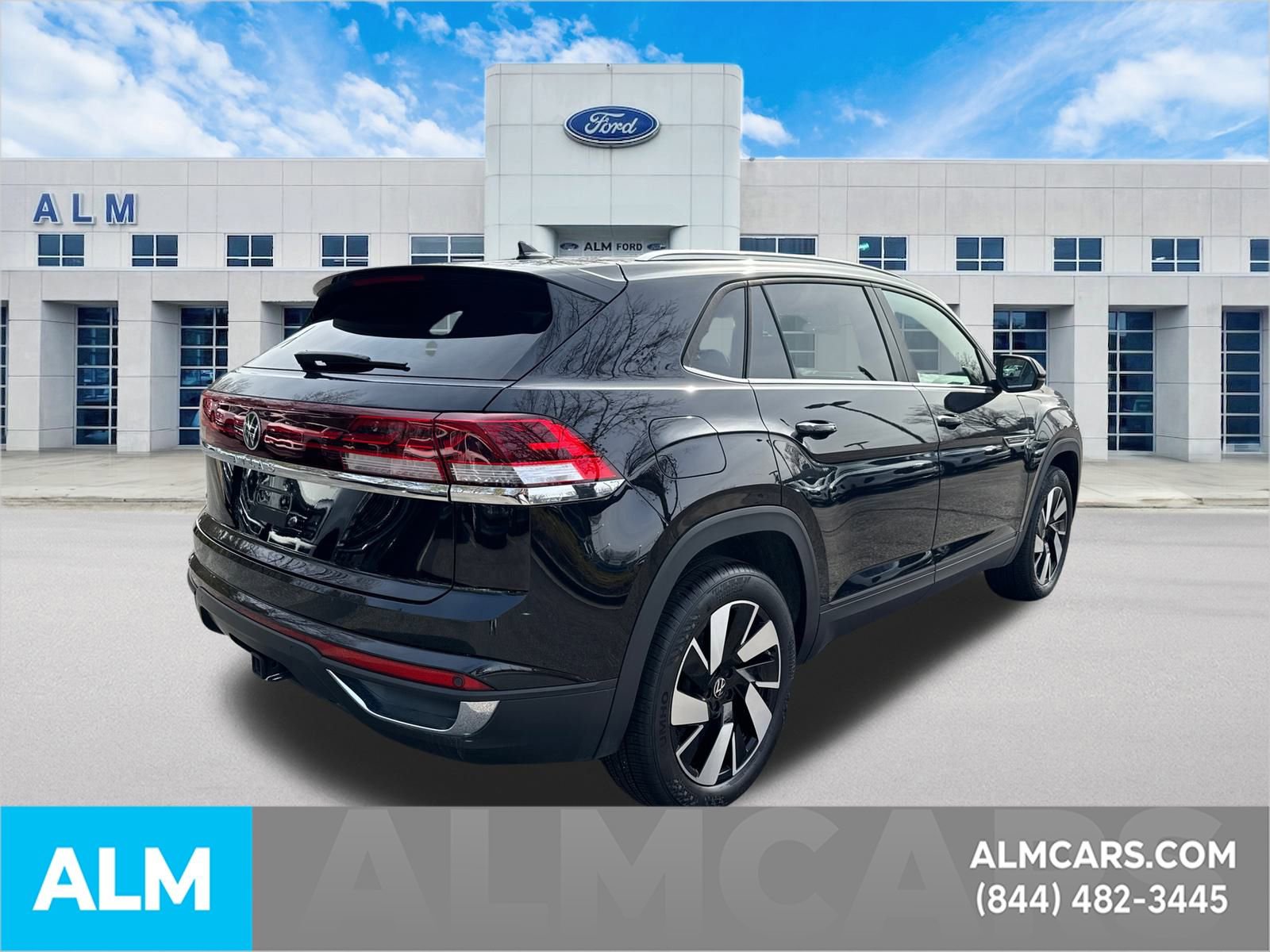 Used 2025 Volkswagen Atlas Cross Sport SE image 5