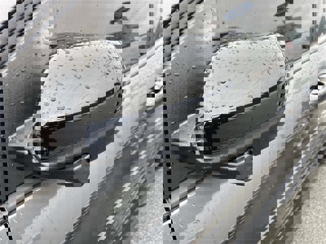 Certified 2024 Ford Edge SE w/ Black Appearance Package image 8