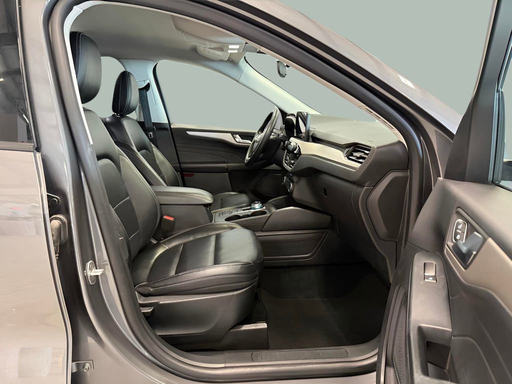 Certified 2022 Ford Escape SEL image 10