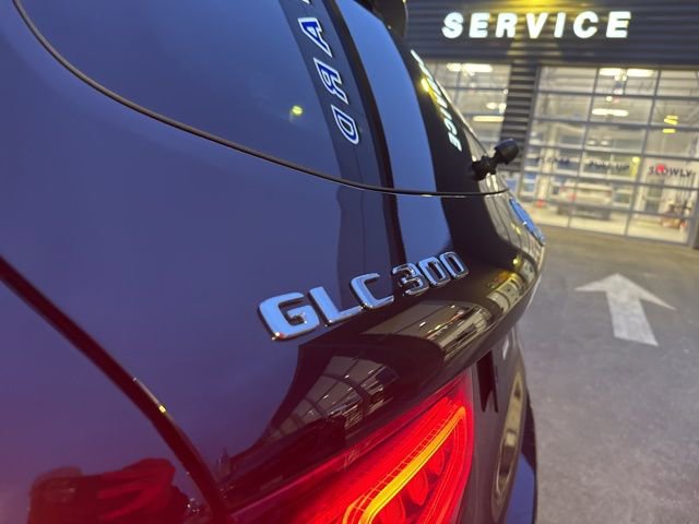 Used 2021 Mercedes-Benz GLC 300 4MATIC image 9