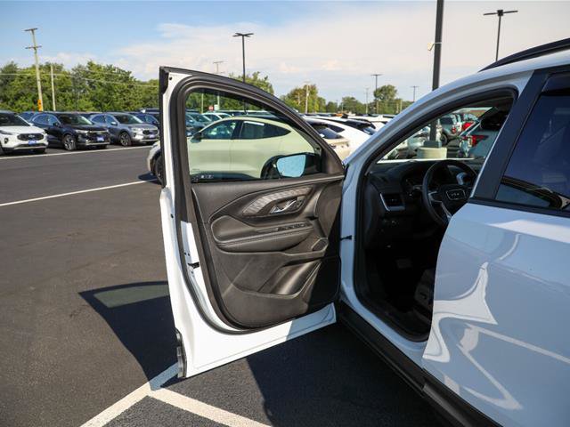 Used 2022 GMC Terrain SLE w/ Driver Convenience Package AWD/4WD image 23