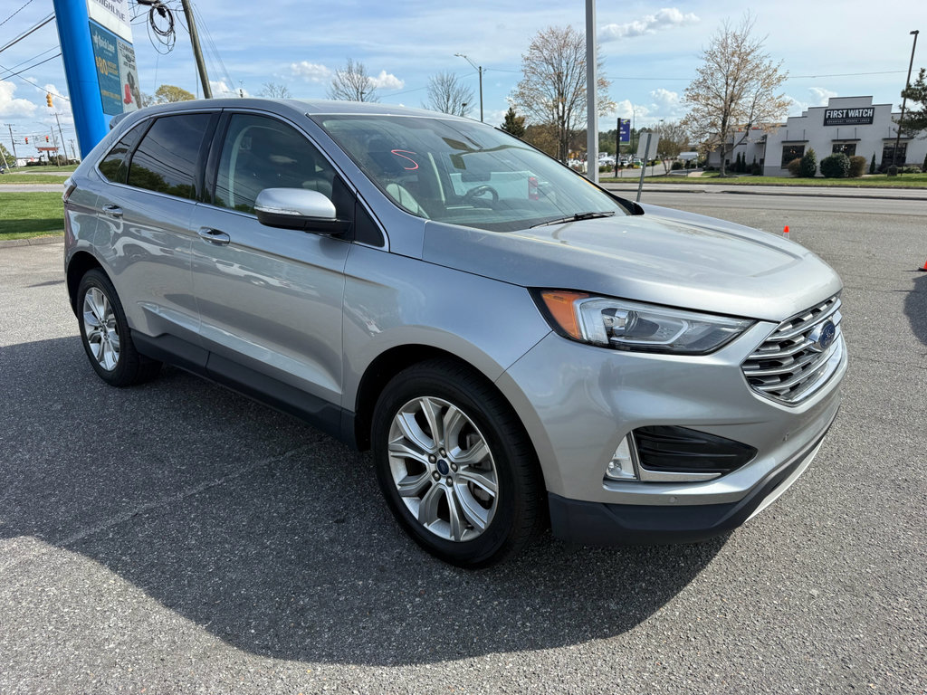 Certified 2022 Ford Edge Titanium image 3