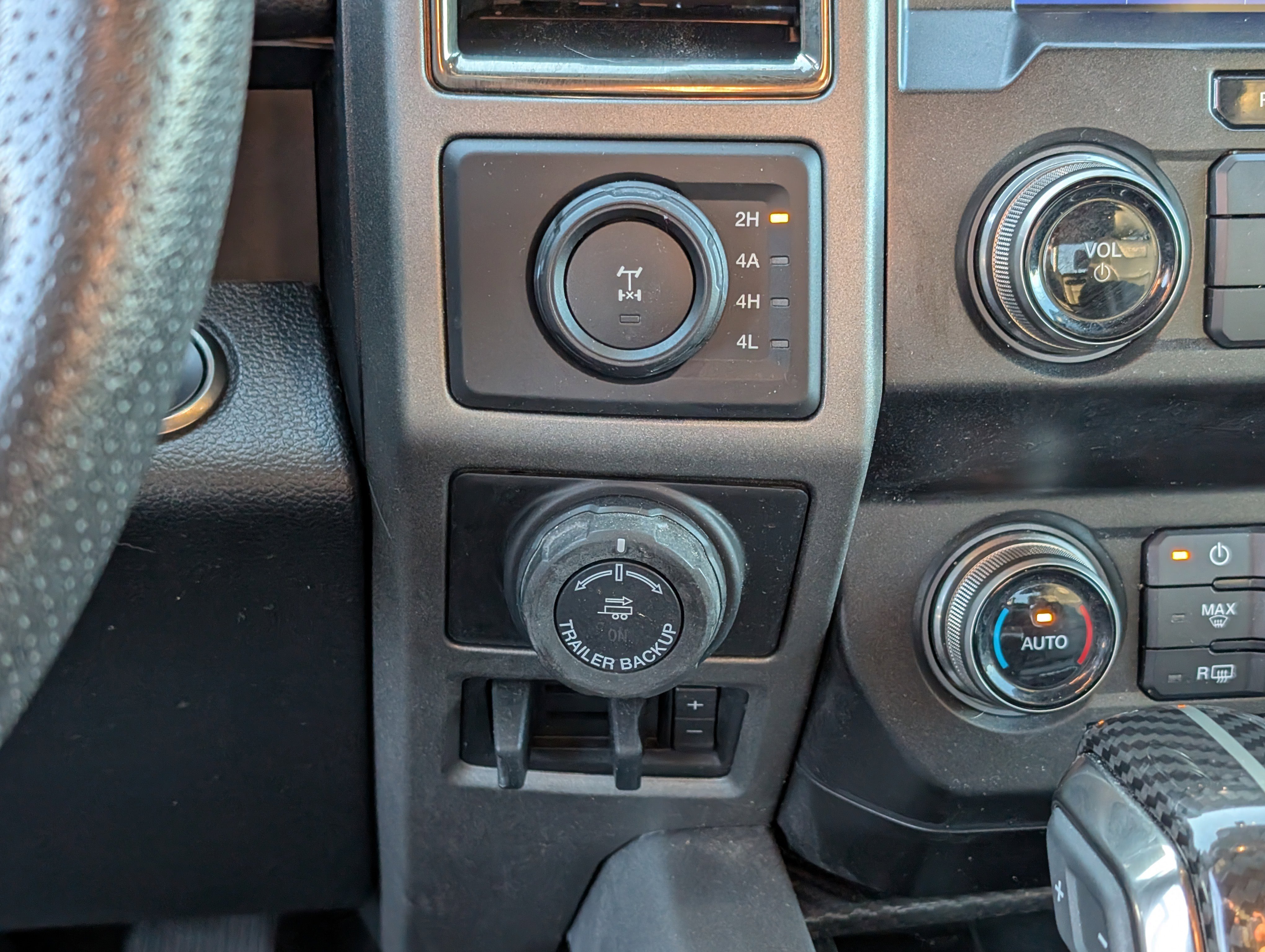 Certified 2020 Ford F150 Raptor w/ Equipment Group 802A Luxury image 26