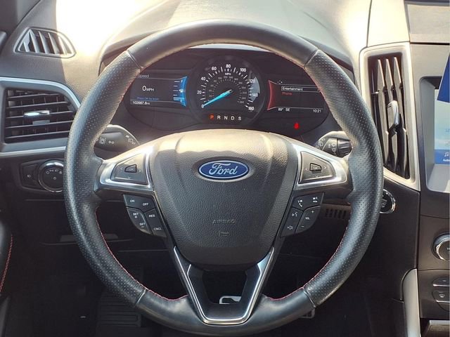 Certified 2020 Ford Edge ST-Line w/ Cold Weather Package AWD/4WD image 29