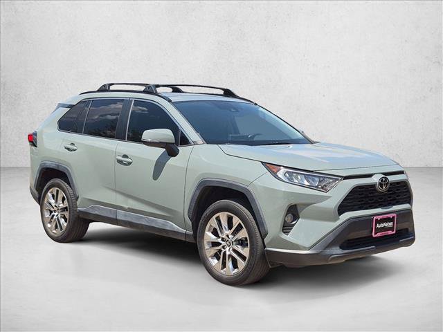 Used 2021 Toyota RAV4 XLE Premium AWD/4WD image 3